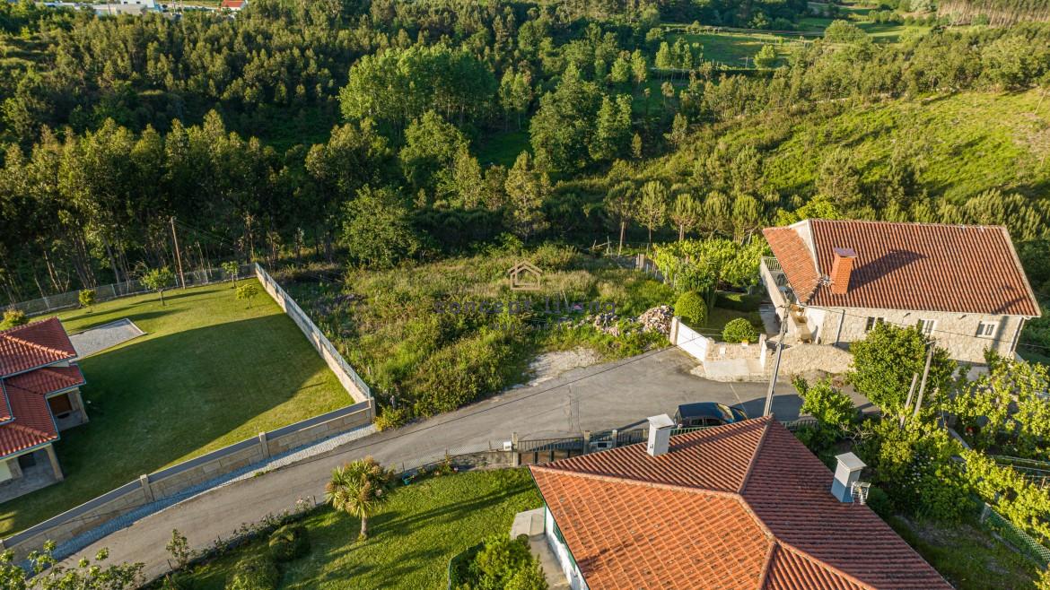 Terreno em Serzedelo, Póvoa de Lanhoso