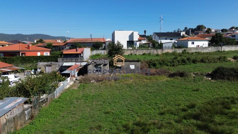 Moradia T2 com Terreno